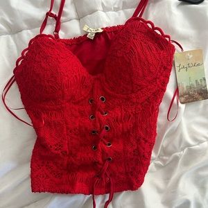 brand new, laced crop top